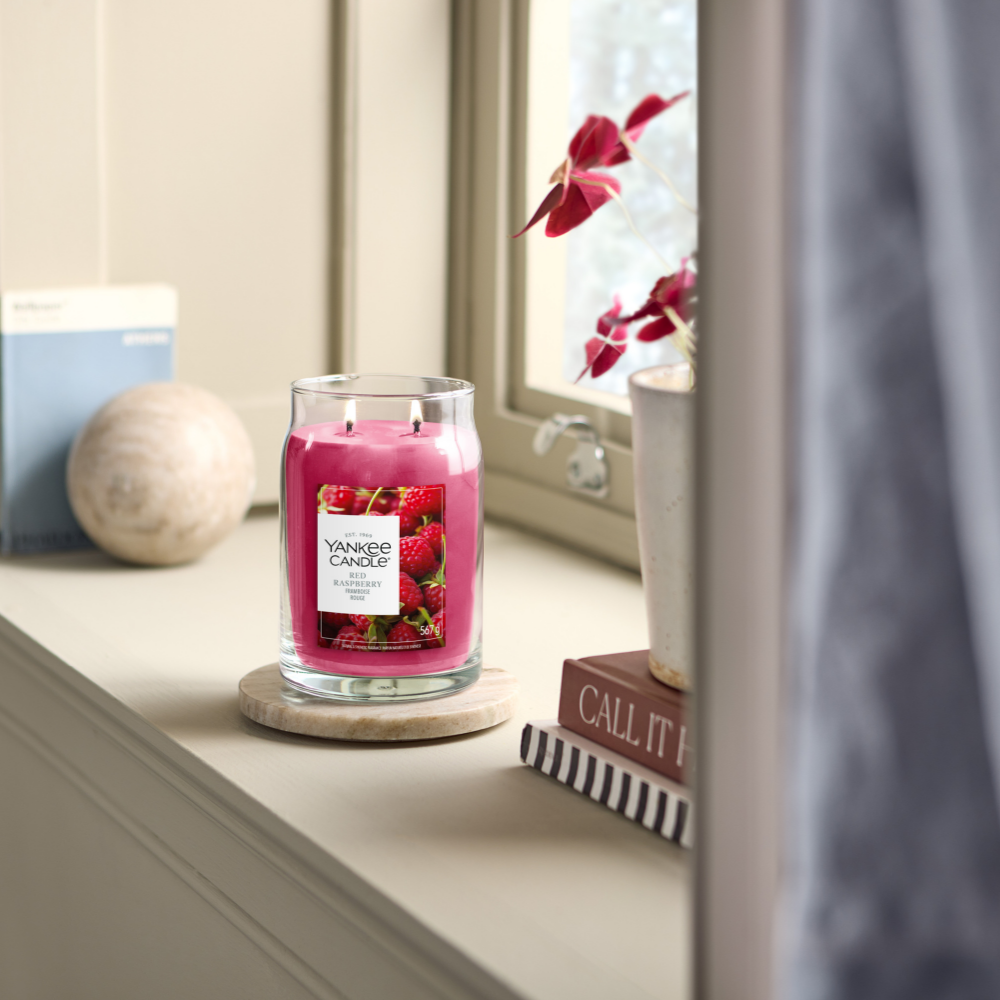 Yankee Candle Red Raspberry Large Signature Jar Candle