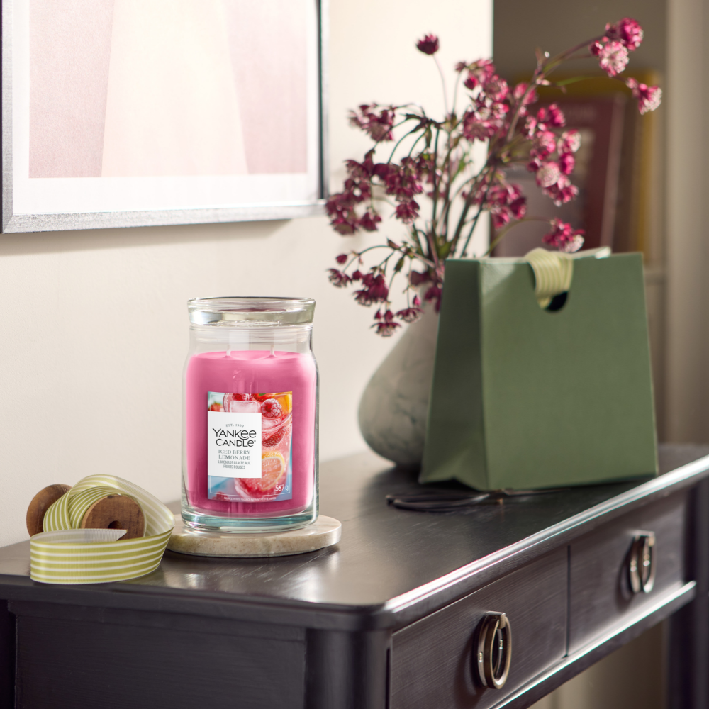 Yankee Candle Iced Berry Lemonade Large Signature Jar Candle